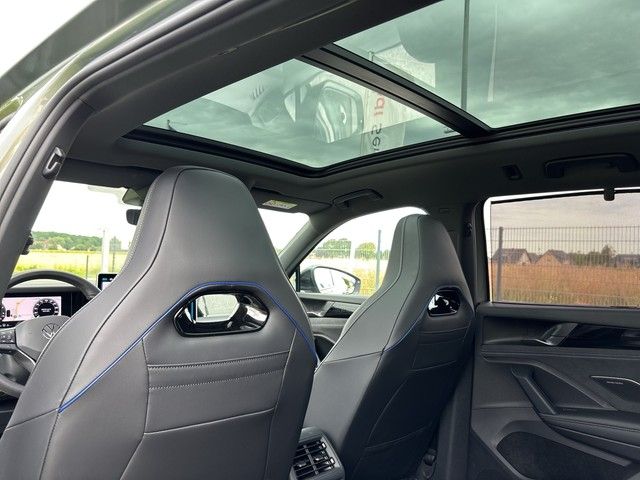 Tayron R-Line 1.5 TSI eHybrid AHK PANO HUD H&K