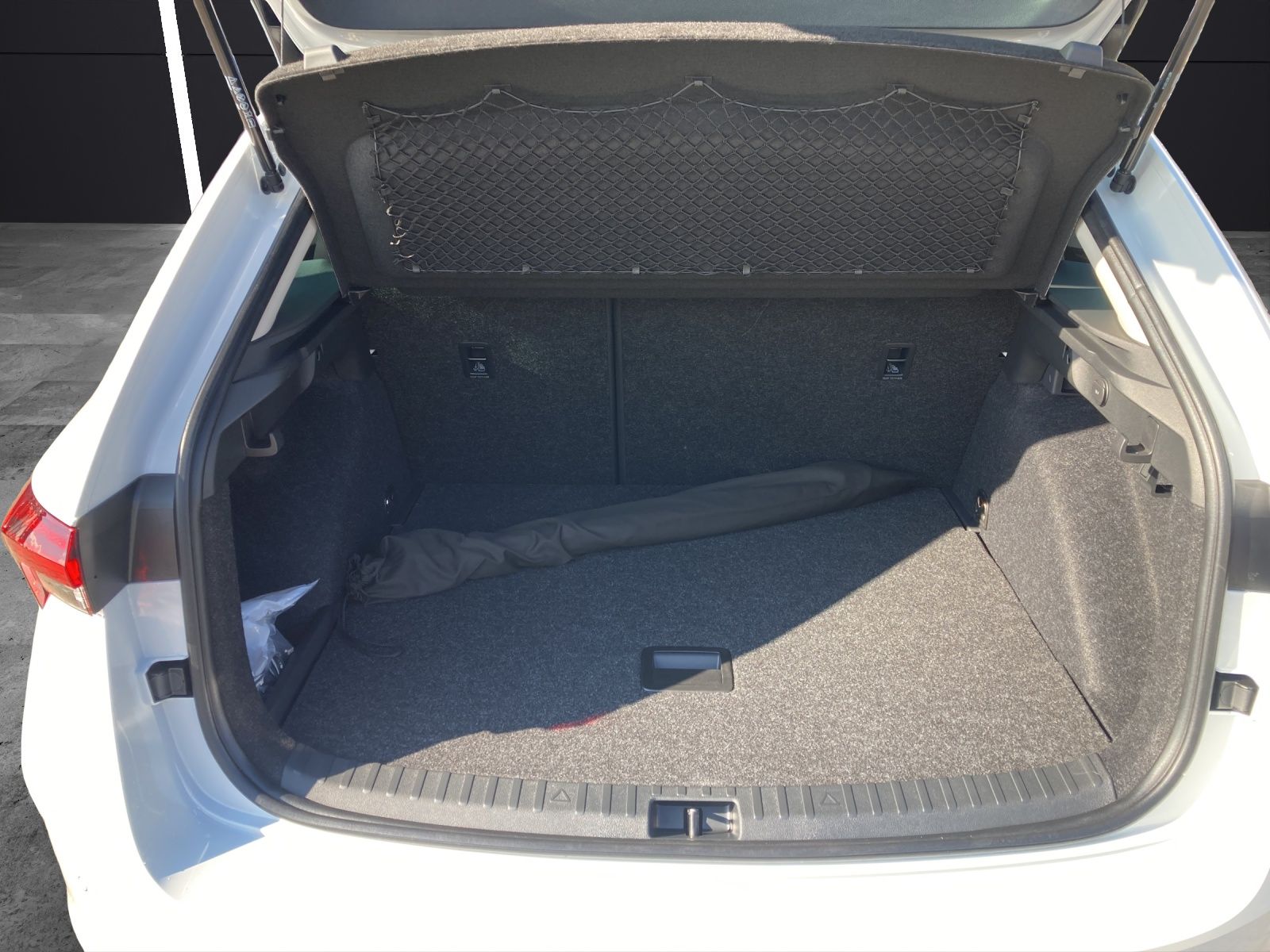 Fahrzeugabbildung SKODA Scala Tour DSG, Navi, Digital Cockpit