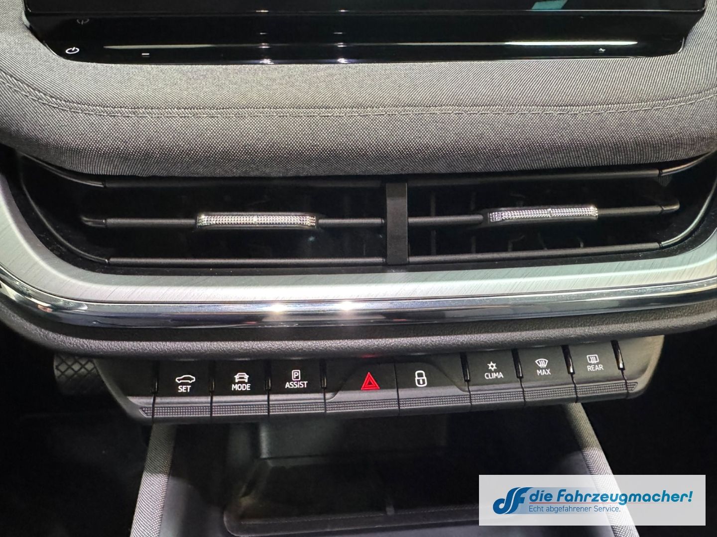Fahrzeugabbildung SKODA Enyaq 80 Loft Navi Digitales Cockpit Memory Sitz