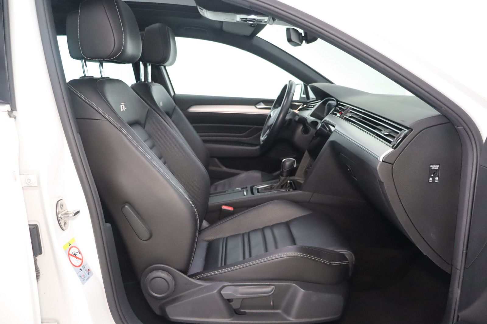 Fahrzeugabbildung Volkswagen Passat Variant 2.0 TSI R-Line 4Motion