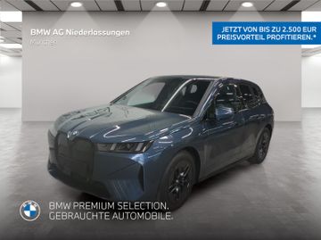 BMW Leasingangebot: BMW iX xDrive45 AHK Driv.Assist.Prof Harman/K LED