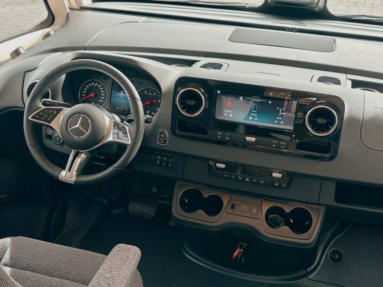 Fahrzeugabbildung HYMER / ERIBA / HYMERCAR B-KLASSE ML I 790 BLACKLINE