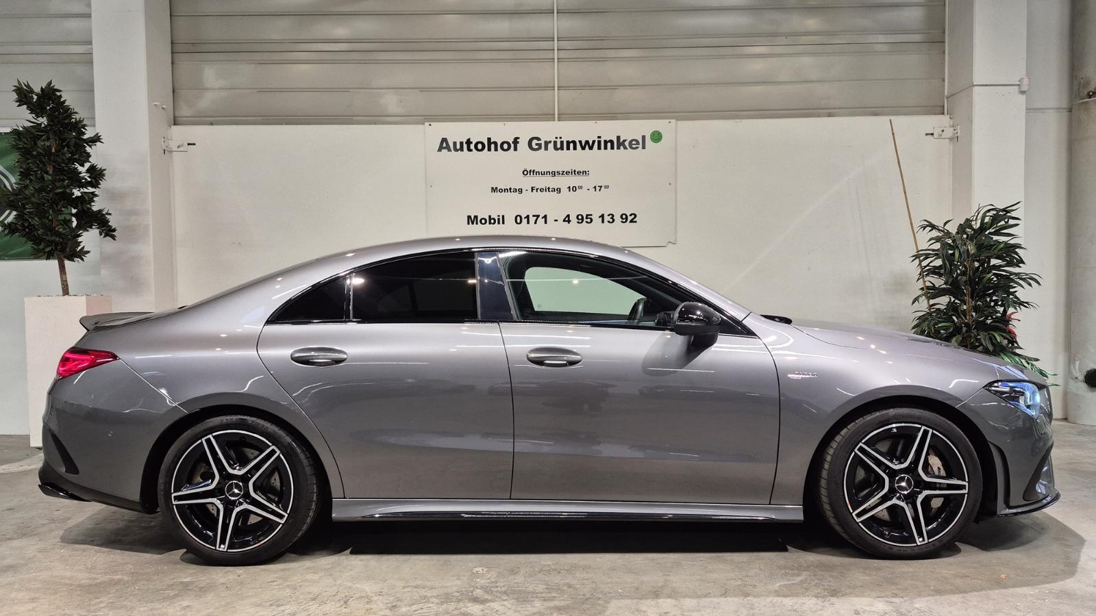 Mercedes-Benz CLA 35 AMG 4Matic - PANO + NightP + AMG Aerodyna