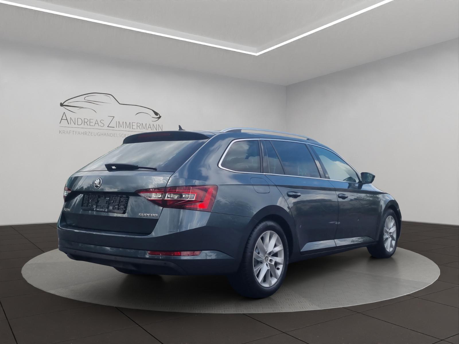 SKODA SUPERB COMBI 1.4 TSI 150ch STYLE BVM Toit ouvrant pano Sièges sport chauffants Historique présent - 1ERE MAIN