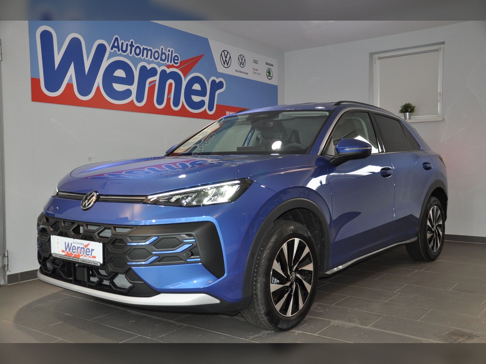 Volkswagen T-ROC Life 1.5 eTSI LED App-Navi foto 3