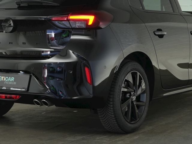 Corsa F FL GS AT+PANORAMADACH+SITZ-/LENKRADHEIZU