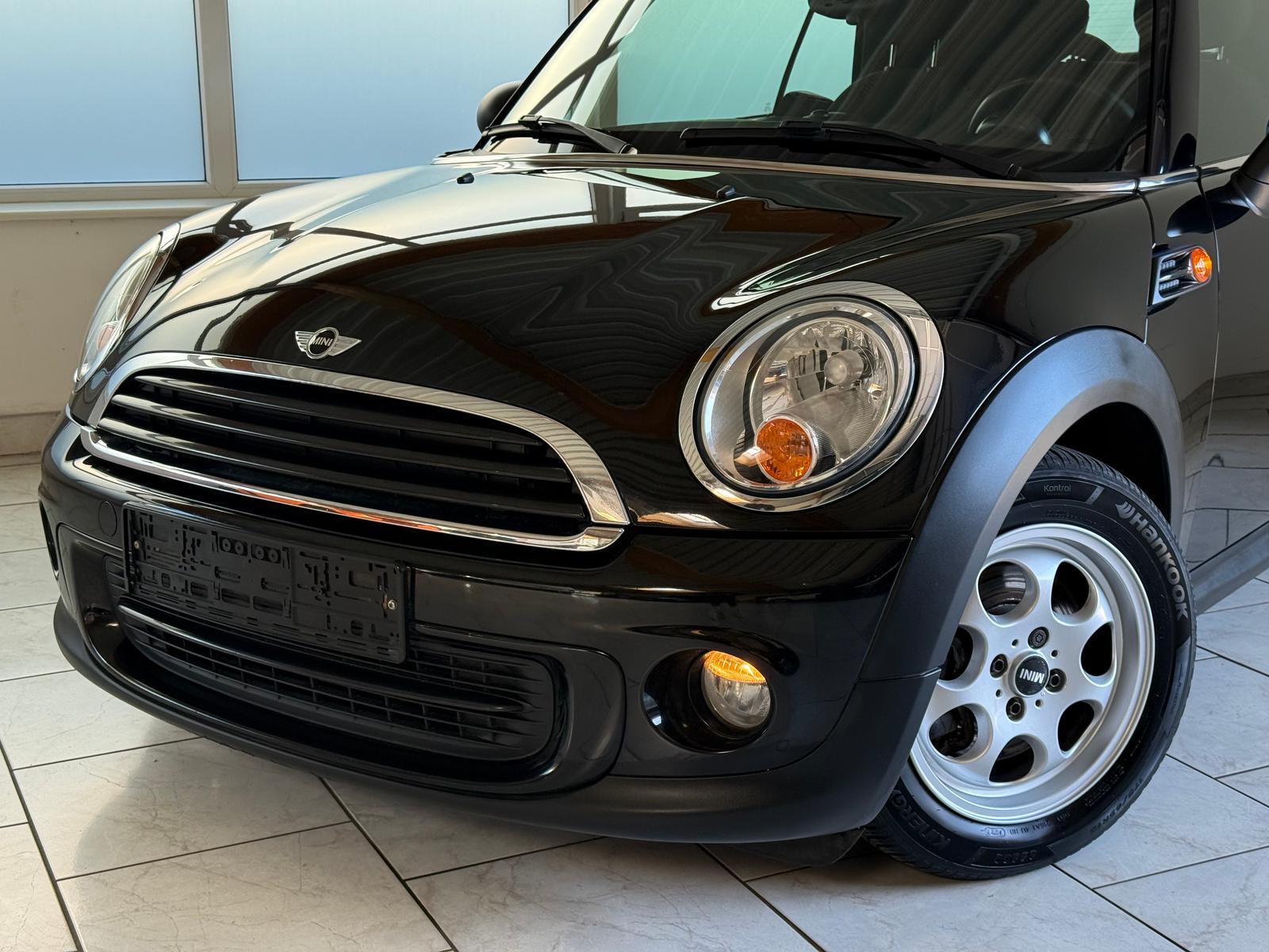MINI One Cabrio-Sitzhzg/Radio/Allwetterreifen