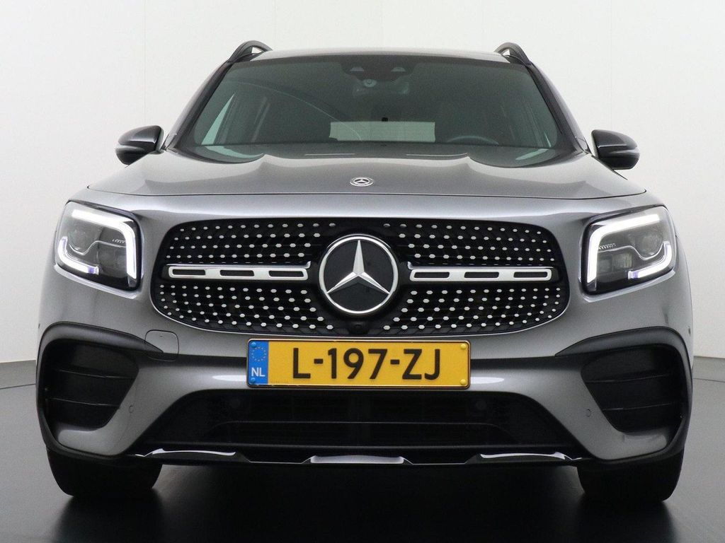 Mercedes-Benz GLB 180 AMG Business Solution | Panorama - Schie