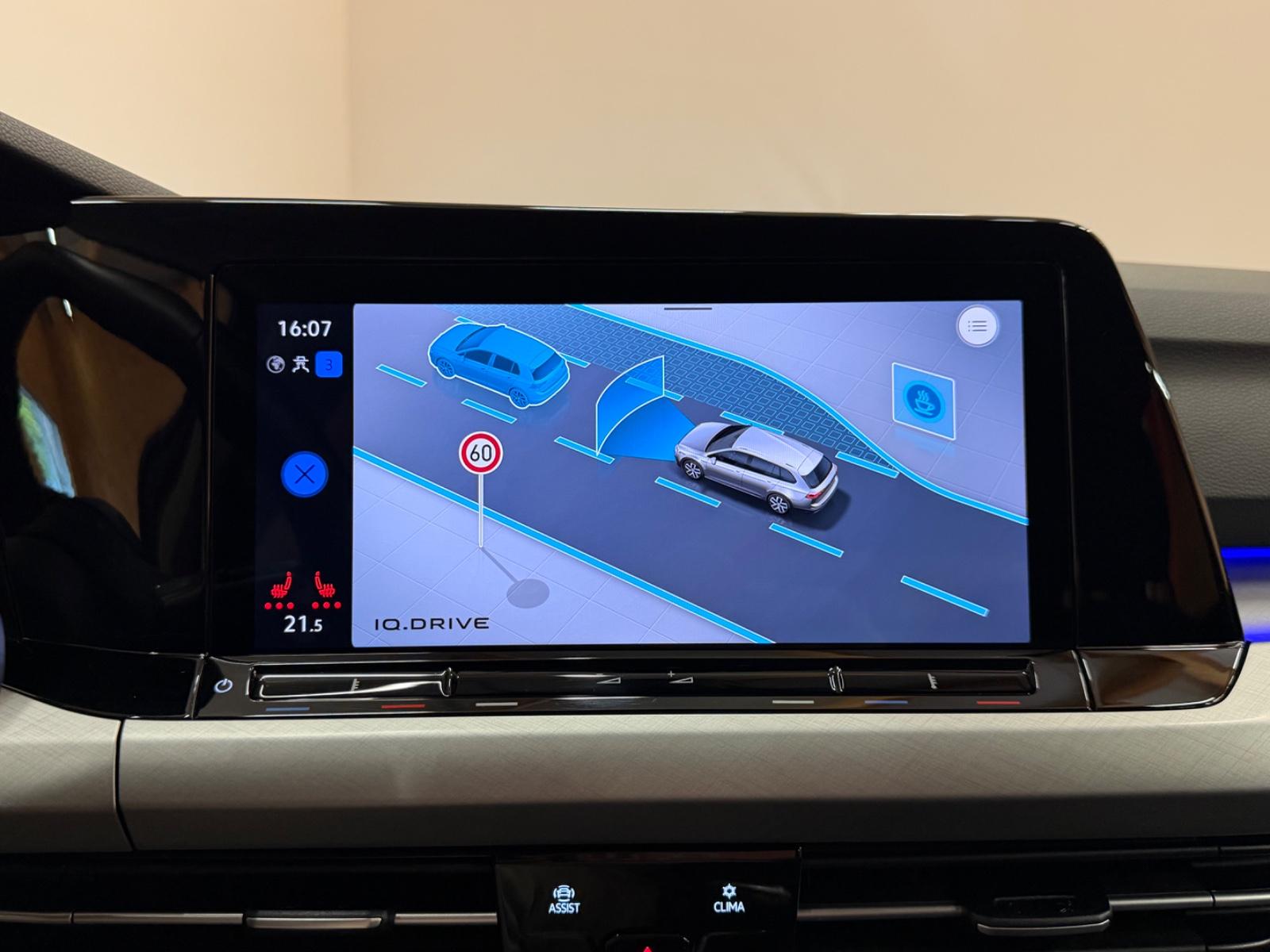 Volkswagen Golf VIII Life 1.5TSI/LED/AHK/VIRTUAL/SHZ/NAVI, миниатюра 26