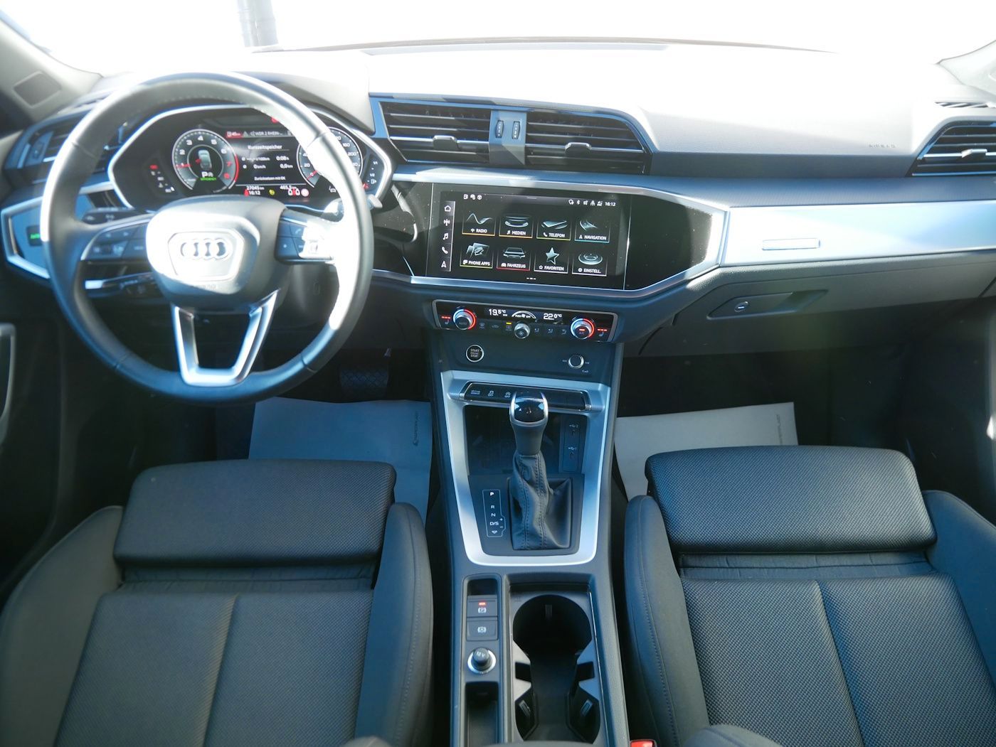 Fahrzeugabbildung Audi Q3 SB 35 1.5 TFSI S-Line NEU57T LED ACC SHZ NAVI