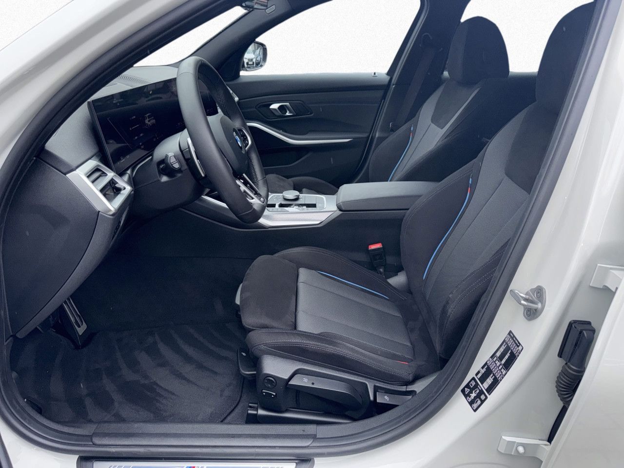 BMW 330 - Bild 11