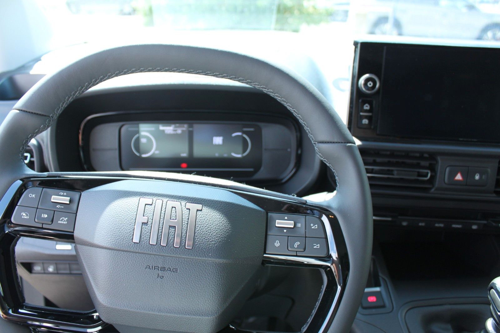 Fahrzeugabbildung Fiat Doblo 1.5 BlueHDi L2 Multicab