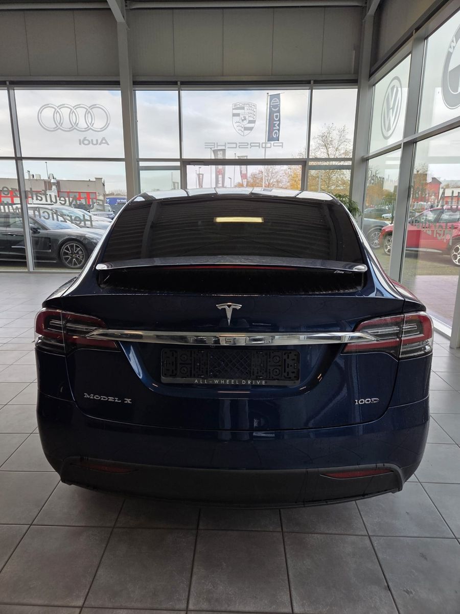 Fahrzeugabbildung Tesla Model X 100 D /AHK abnehmbar