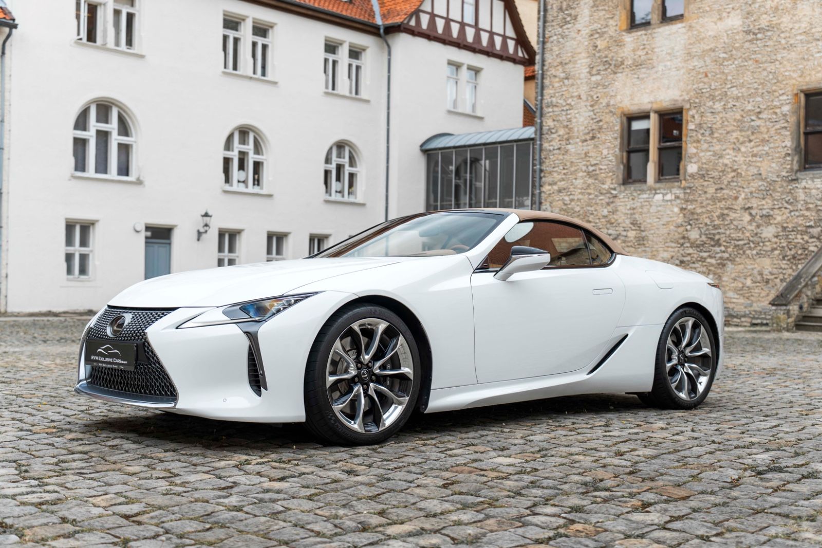 Fahrzeugabbildung Lexus LC 500 Cabrio HUD LED ACC ML TOTW KAM PCS RCTA