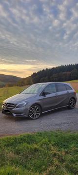 Mercedes-Benz B 200 Schaltgetriebe, 8fach bereift, 2.Hand - Mercedes-Benz B-Class: Von Privat