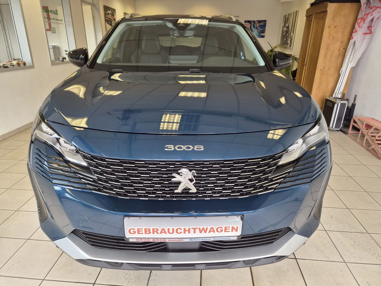 Fahrzeugabbildung Peugeot 3008 Hybrid 225 Roadtrip / LED/KAMERA/GARANTIE