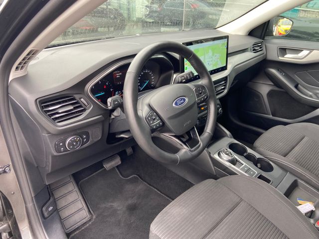 Fahrzeugabbildung Ford Focus Turnier Titanium NAVI+RFK , AHK abnehmbar
