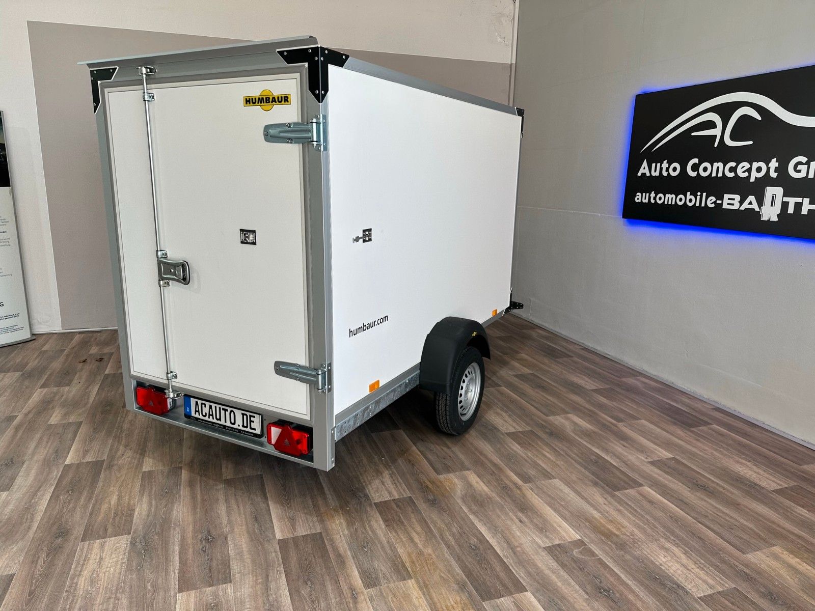 Fahrzeugabbildung Humbaur HK 752513-15 Plywood Kofferanhänger
