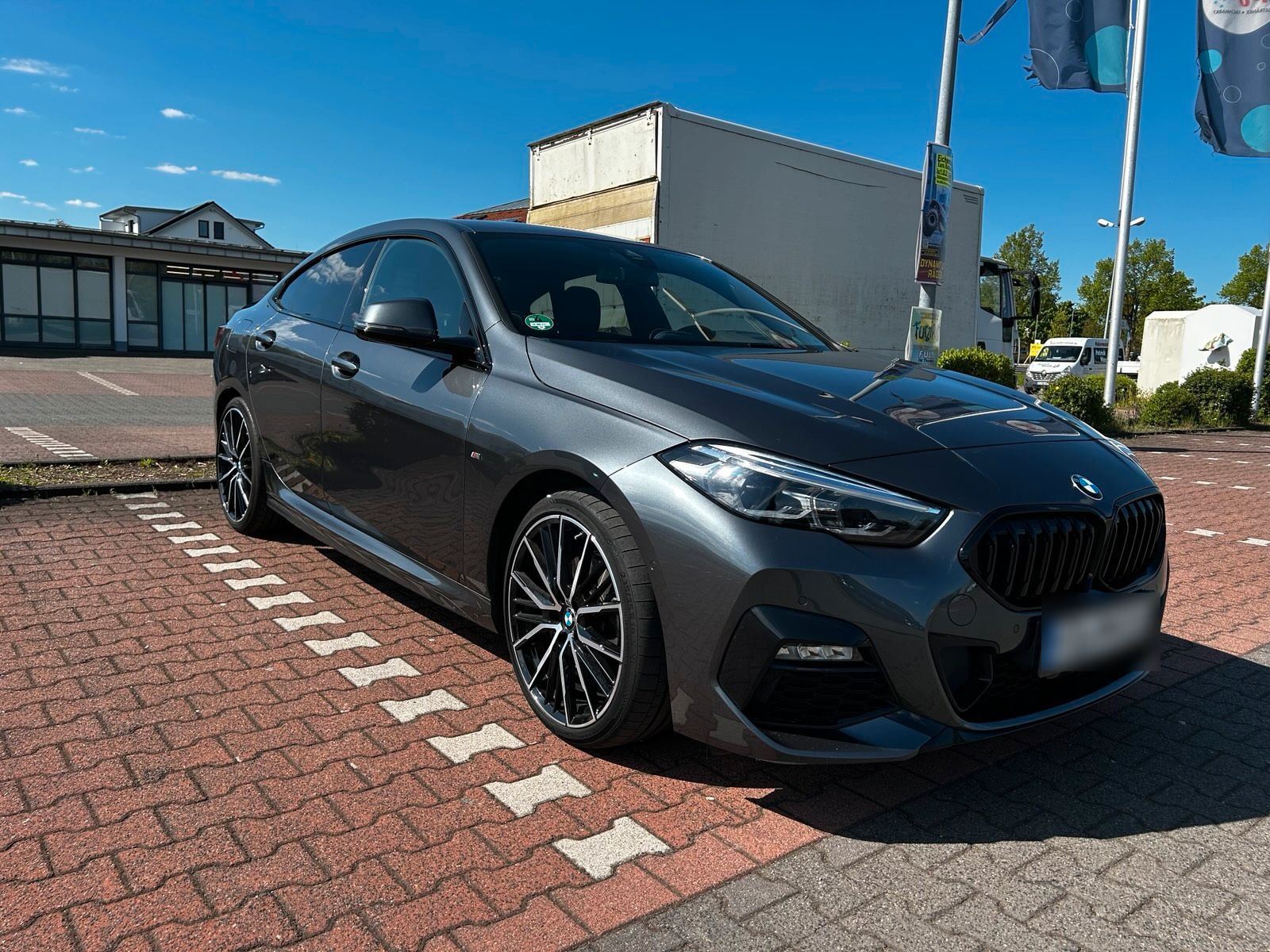 BMW BMW 218 i F44