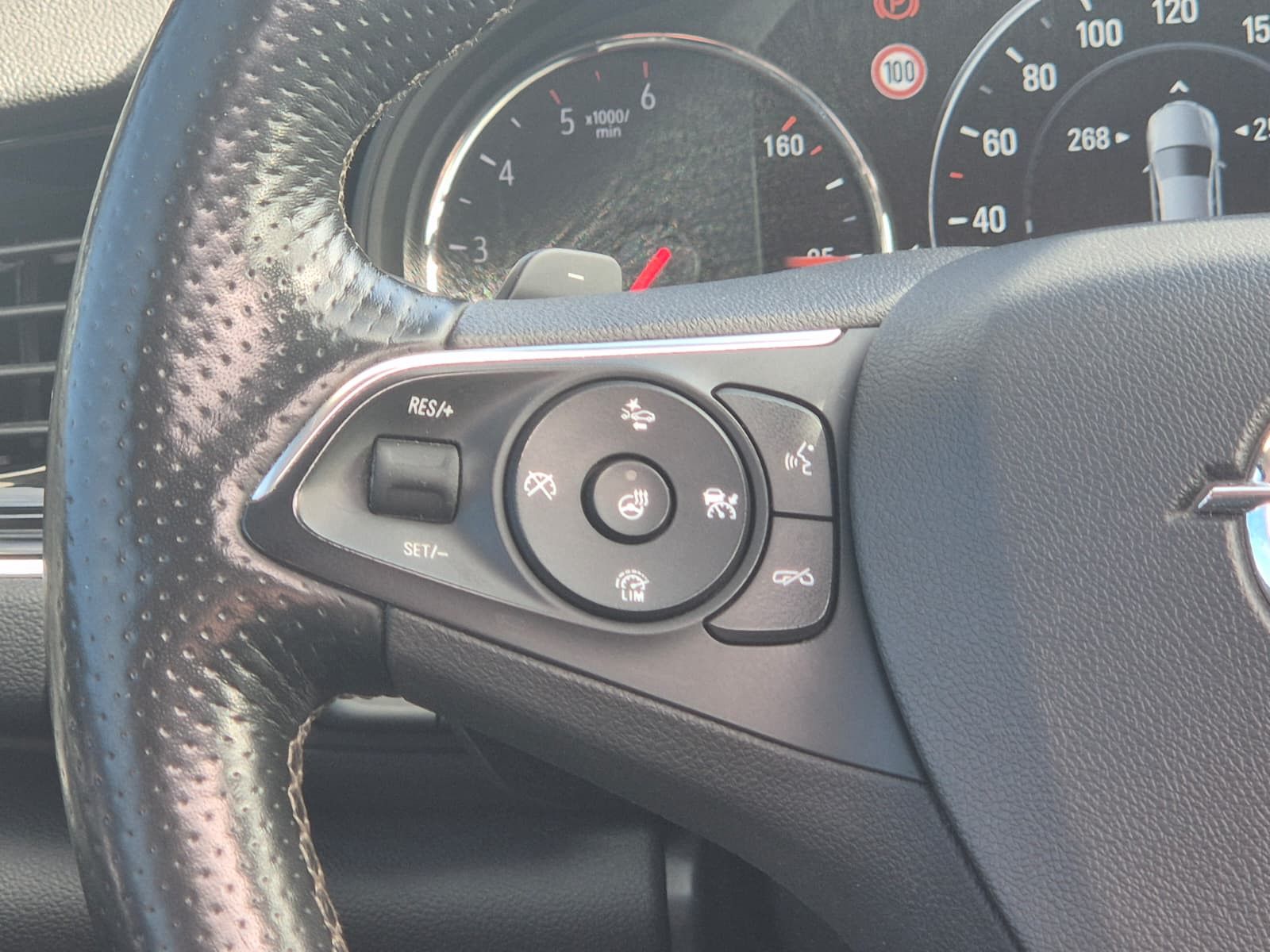 Fahrzeugabbildung Opel Insignia OPC Exclusive 4x4 ILUX*LEDER*BOSE*VOLL