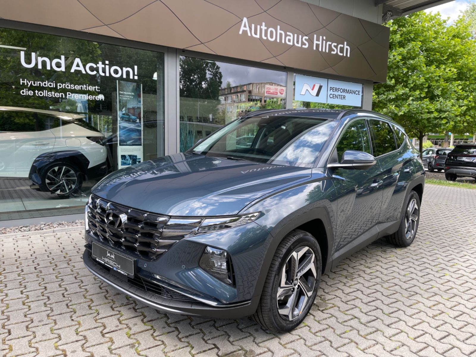 Fahrzeugabbildung Hyundai TUCSON Plug-In-Hybrid 1.6 T-GDi 4WD TREND ASSIP.