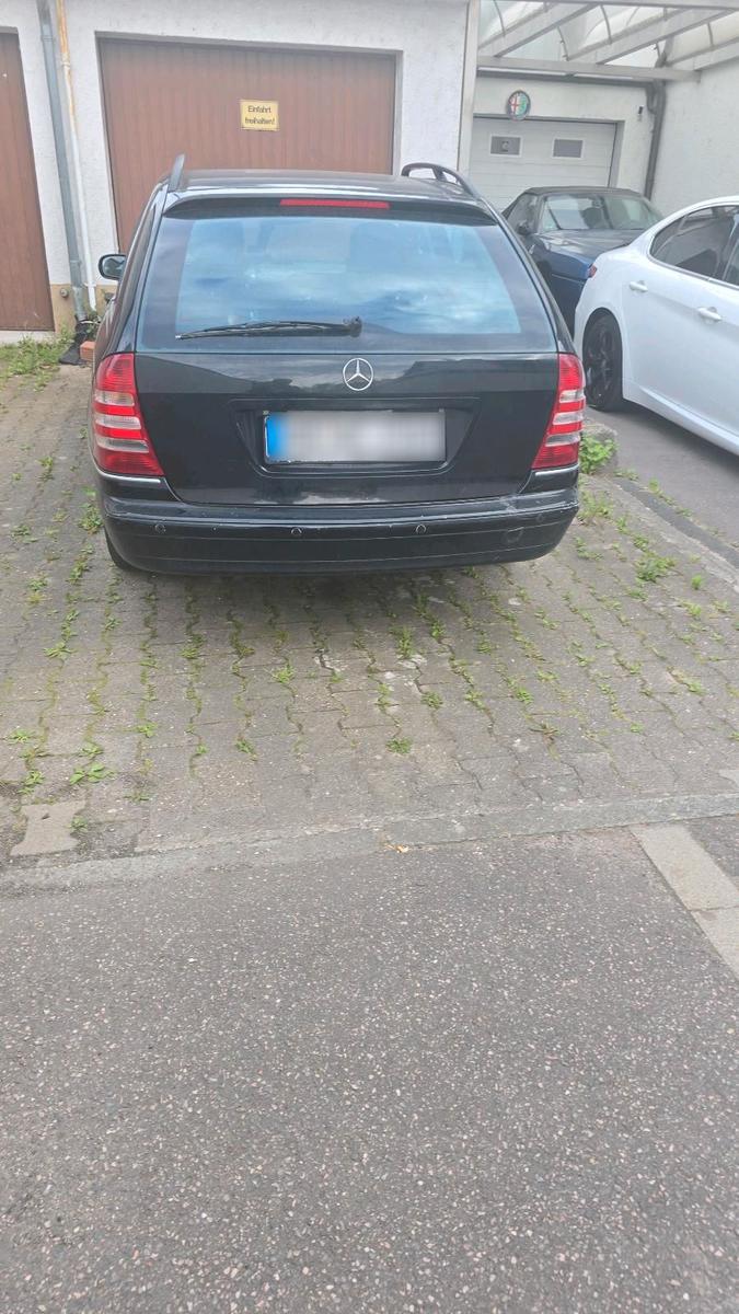 Mercedes-Benz C220 2006 — engine 150 HP (110kW)