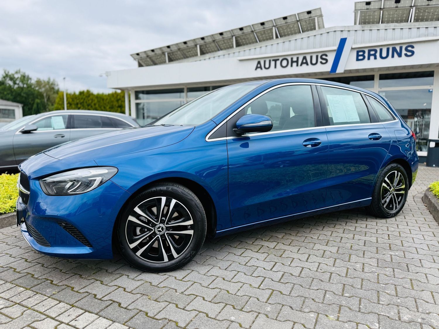 Fahrzeugabbildung Mercedes-Benz B 200 PROGRESSIVE, Automatik, Totw, LED, PTS, RF