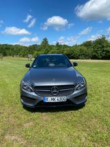 Mercedes-Benz C43 AMG Mercedes-AMG 4MATIC T  - Performance AGA - Mercedes-Benz C 43 AMG mit Benzin-Antrieb: Grau