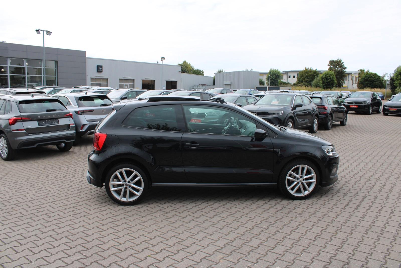 Volkswagen Polo 1.2 R-Line *Pano*SHZ*Kamera*Navi*