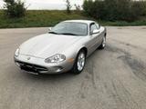 Jaguar XK8 Coupe - - Jaguar XK8: Coupé