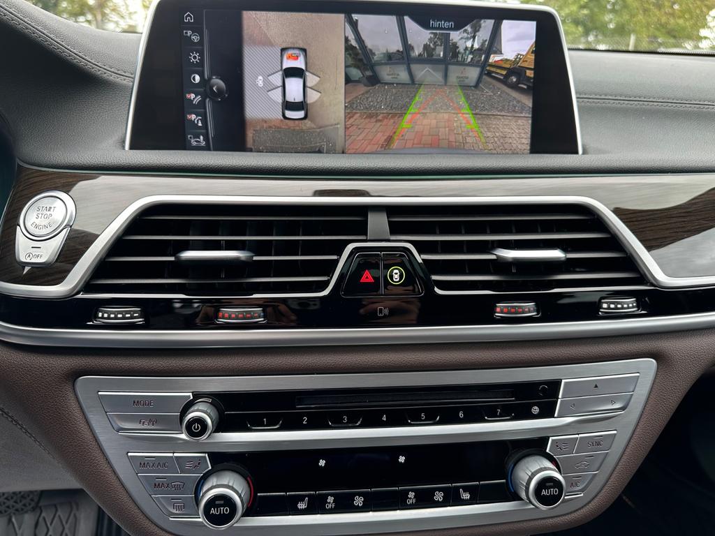 BMW 730