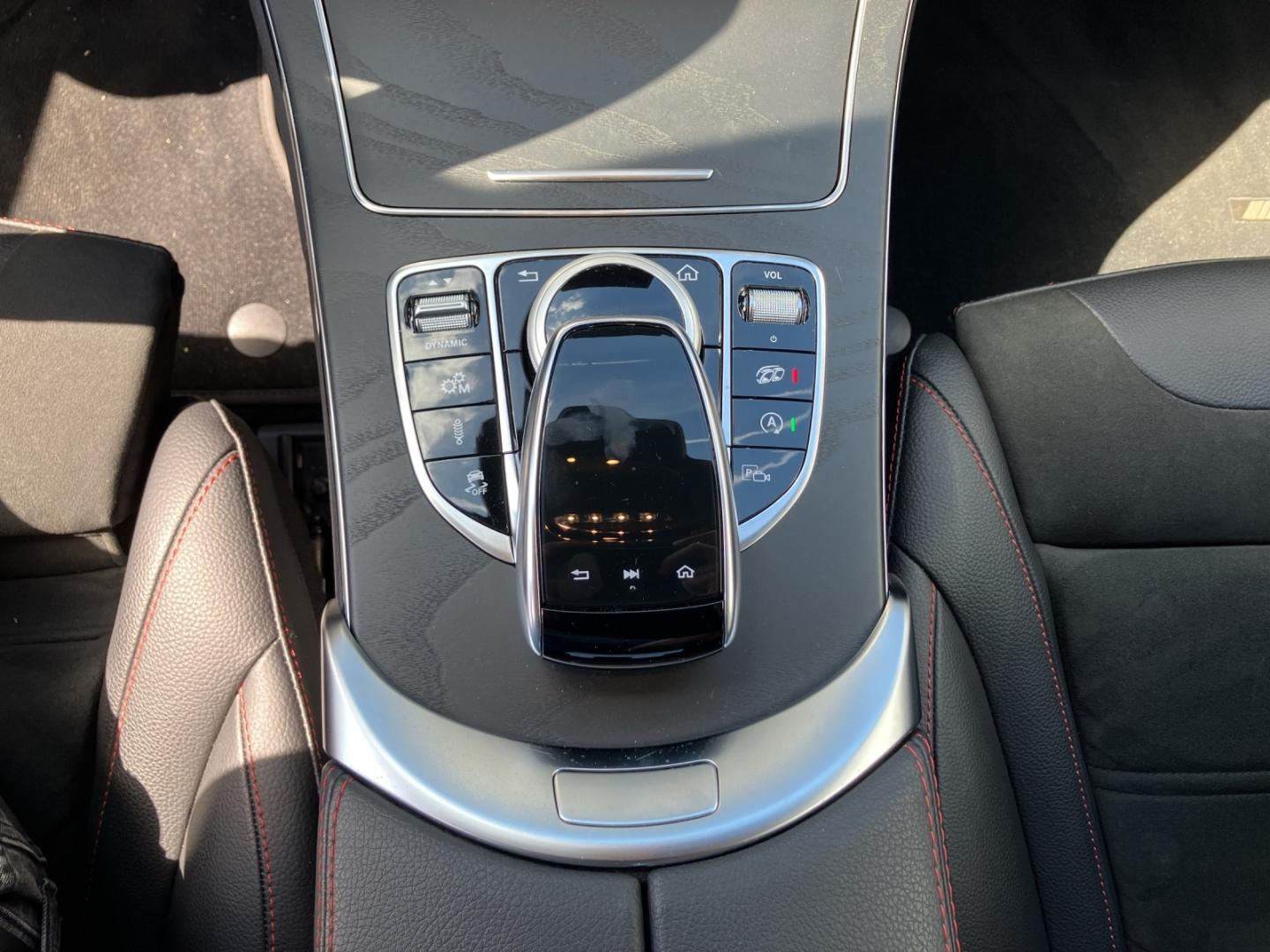 Mercedes-Benz C 43 AMG 4Matic+PANO+NAV+BURMESTER !!