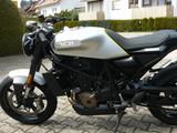 Husqvarna Vitpilen 701 / Gilles / Shark/ Evotech - Offers