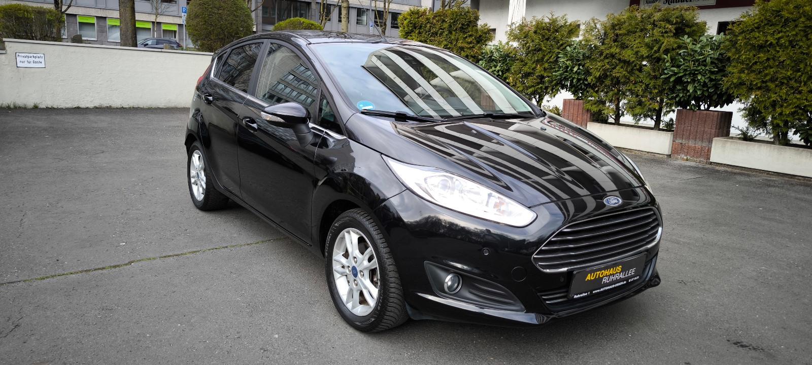 Ford Fiesta Titanium Autom., erst 60 Tkm, Navi, usw.