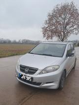 Honda FR-V 6 Sitzer - Honda FR-V mit Benzin-Antrieb