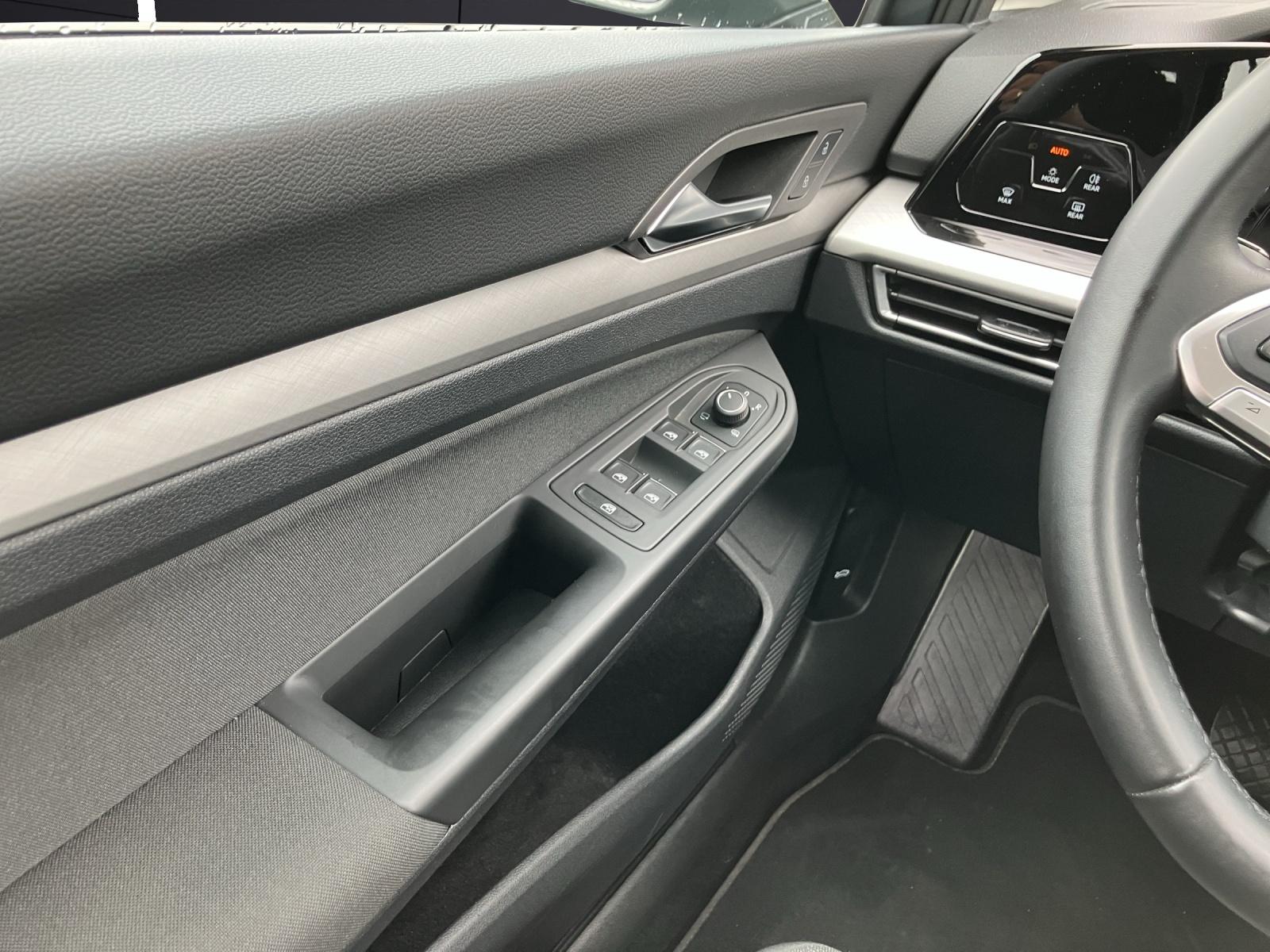 Volkswagen Golf VIII Variant TDI Life DSG LED Navi AID ACC, миниатюра 19