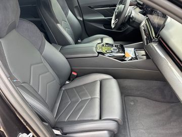 BMW 540d xDrive M Sportpaket Head-Up DAB LED RFK
