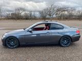 BMW E92 330i BJ 2007 mit 192.000km, Automa... - BMW 330 aus 2007: Coupe