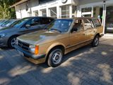 Opel Kadett  1.6 Diesel  + Voyage  +