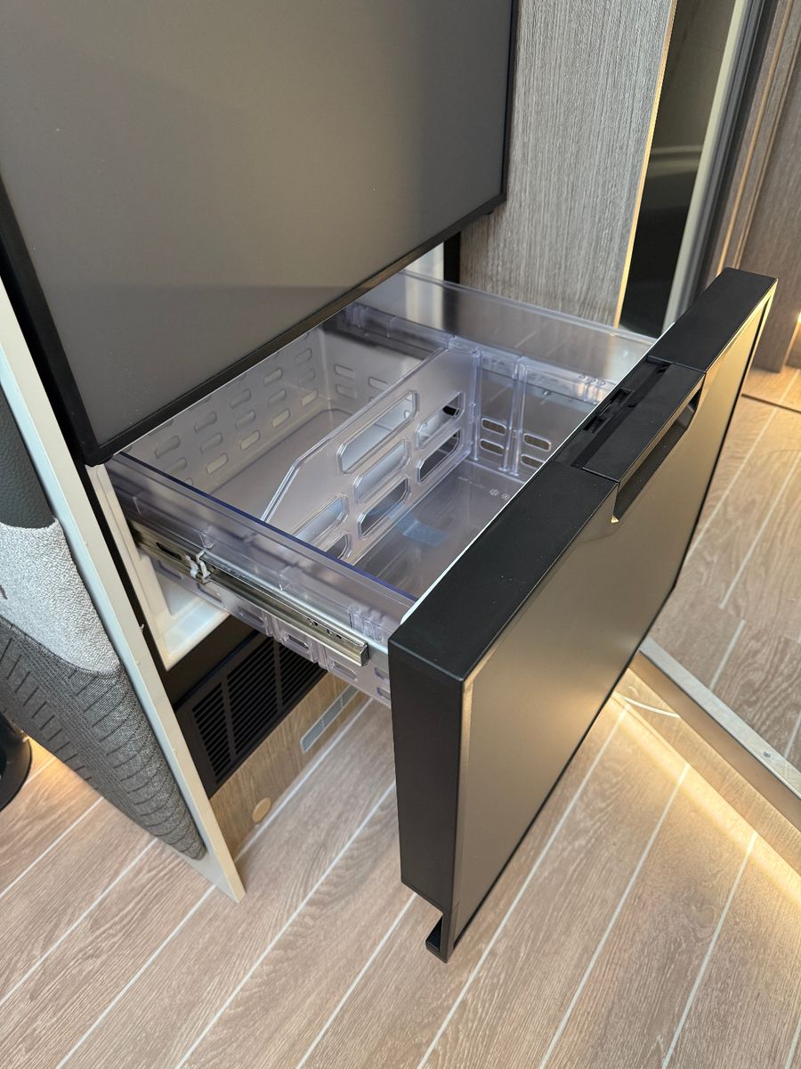 Fahrzeugabbildung Roller Team Zefiro 287 Integral - Modell 2026