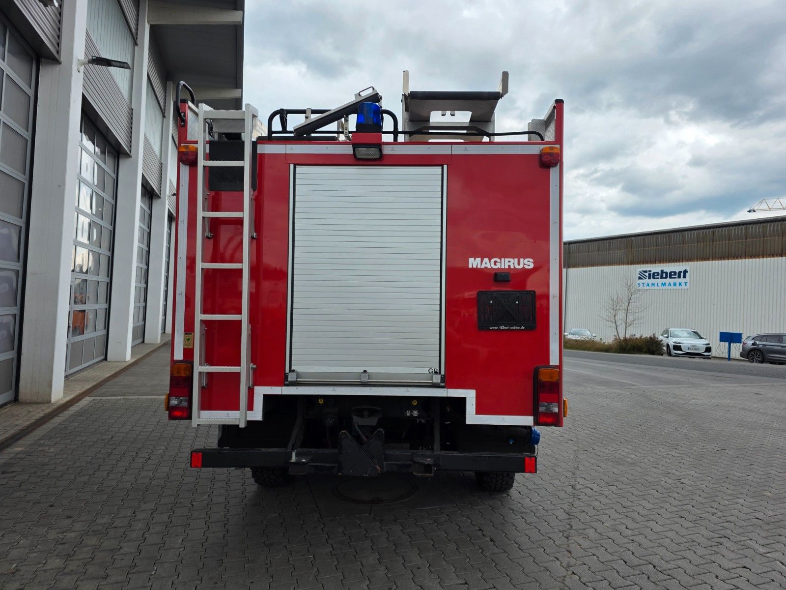 Fahrzeugabbildung Iveco EuroFire Tector FF100EW21 4x4 LF8 Löschfahrzeug