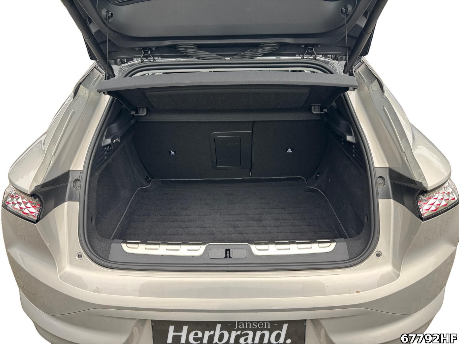 Fahrzeugabbildung DS Automobiles DS4 DS 4 Performance Line