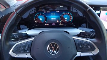 Volkswagen Golf - 11