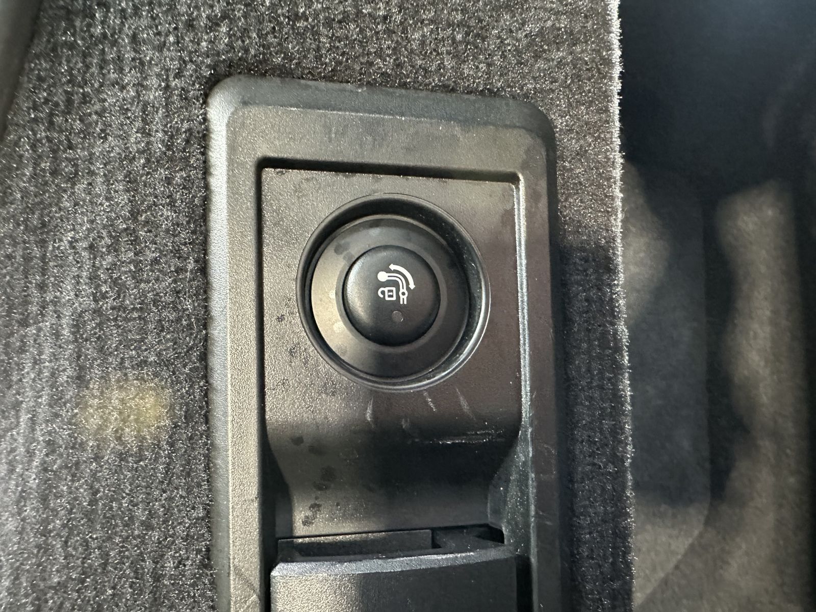 Fahrzeugabbildung BMW i4 40 eDrive M-Sport+NAV+LASER+ACC+360°CAM+AHK