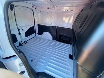 Bild 16 Opel COMBO 110PS BENZIN CARGO KLIMA SMARTPHONESTATION