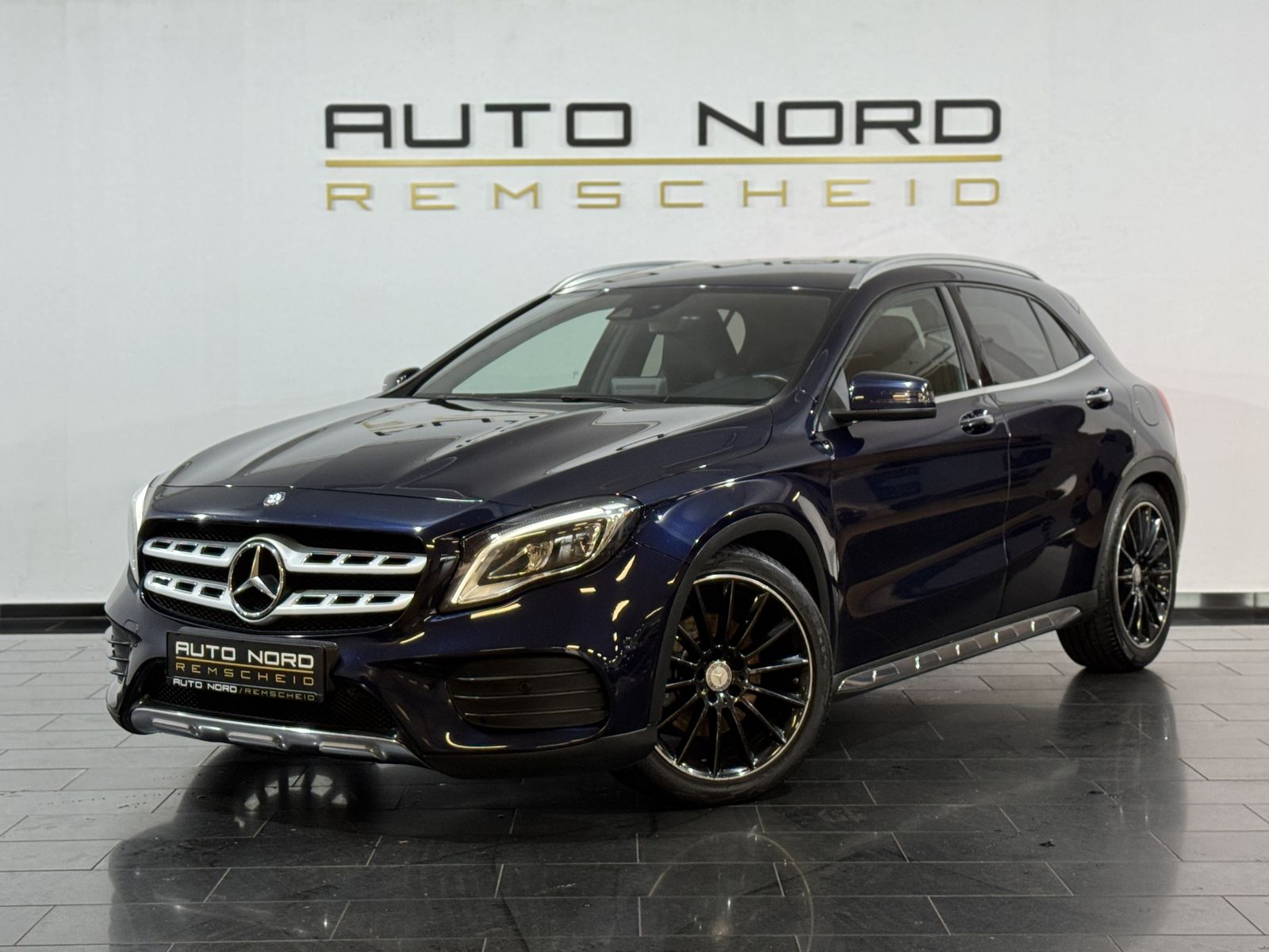 MERCEDES-BENZ GLA 220 d AMG-Line *KeyGo*Navi*Kamera*GARANTIE*