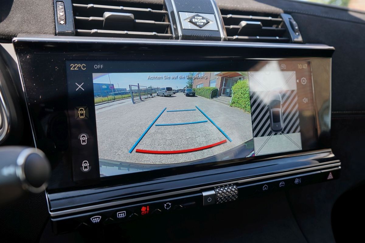 Fahrzeugabbildung DS Automobiles DS7 (Crossback) Performance Line + 360 Kamera