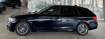 Fahrzeugabbildung BMW 540i xD M Sport ACC HUD 360° DAB H/K DisplKey