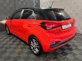 Hyundai i20*ADVANTAGE+*PDC-SHZ-KLIMA-LHZ-R.KAM-NAVI-DAB - Hyundai i20: Limousine