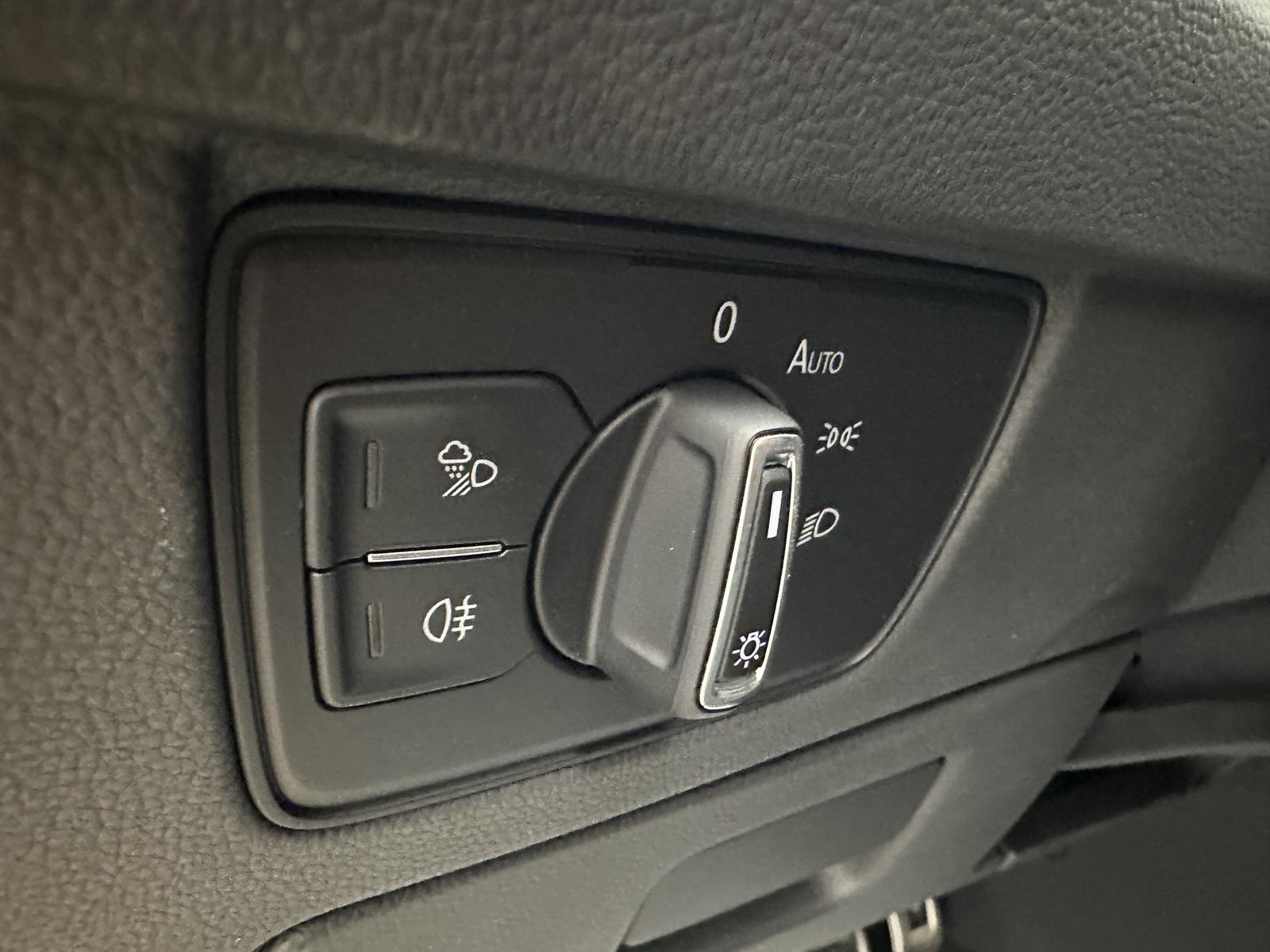 Volkswagen Arteon Elegance "NAVI-CAM-LEDER-SITZH-MULTI-ALU"